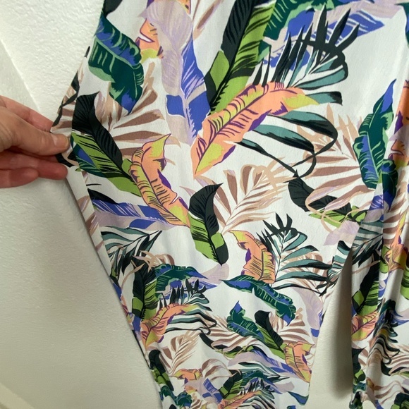 Sanctuary White Tropical Floral Ruffle Short Sleeve‎ Jumpsuit Wide Leg - Medium - Picture 11 of 15